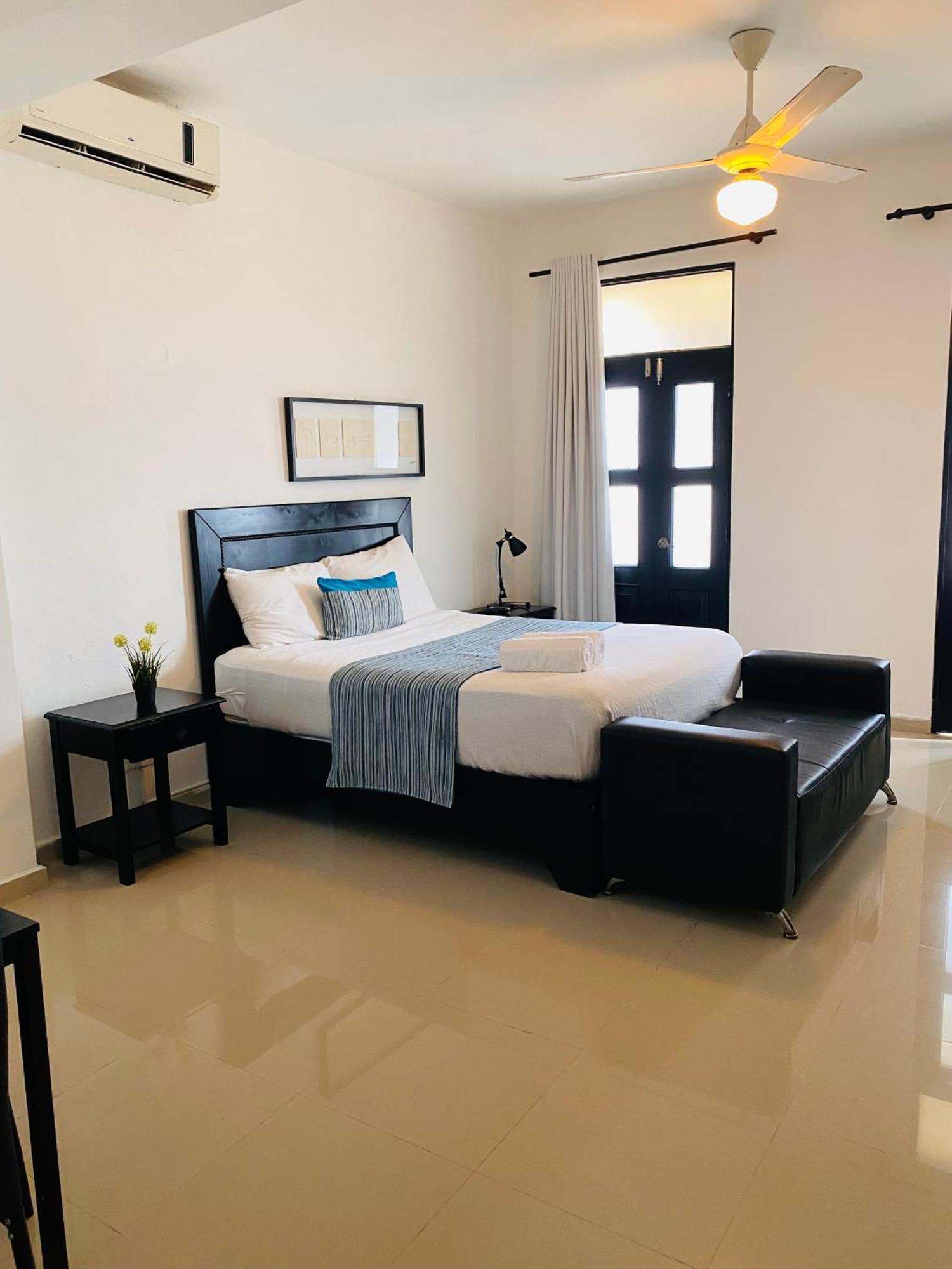 ホテル Rig Casa Conde サントドミンゴ 部屋 写真